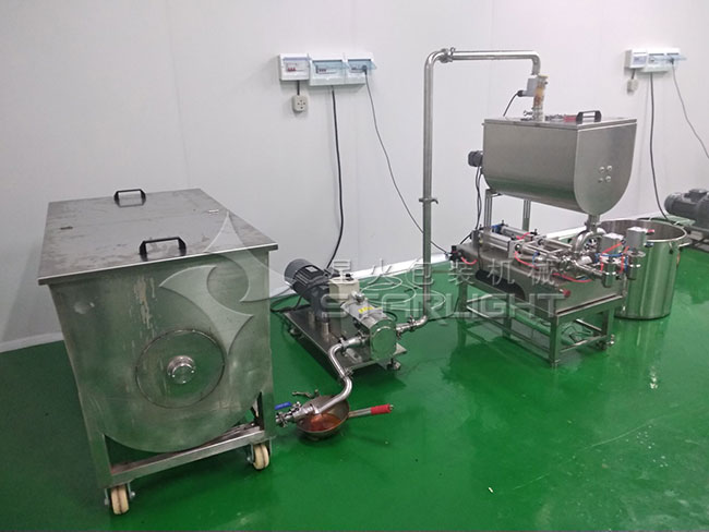 雙頭辣椒醬灌裝設(shè)備整機(jī)展示
