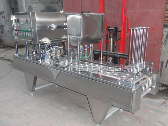 鴨血灌裝機(jī)整機(jī)展示